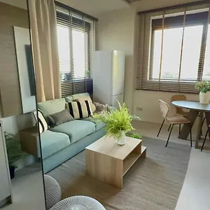 Arturo Soria Con Piscina Y Bar Madrid